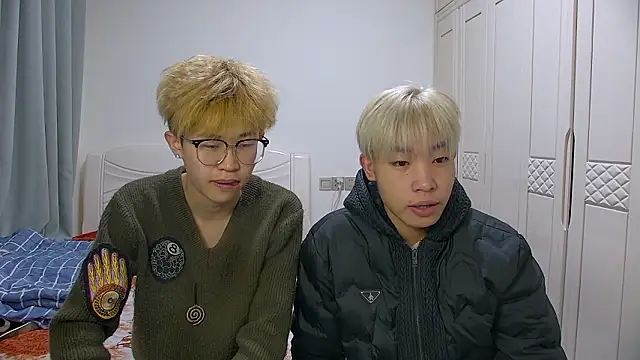 Similu-001 online show from March 26, 5:42 am