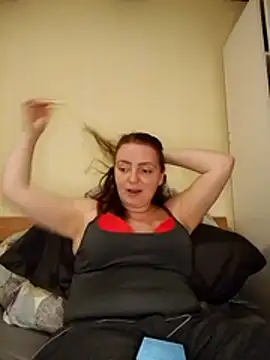 Bella-Monroe online show from April 3, 5:55 pm