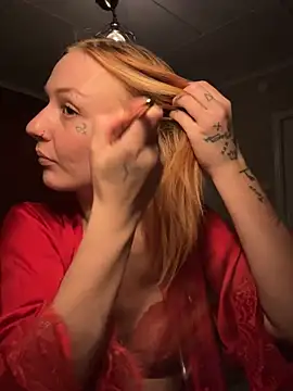 sweedenbambii online show from March 15, 6:21 pm