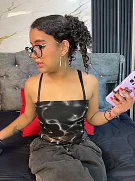 Bunny fire online show from March 27, 7:14 pm