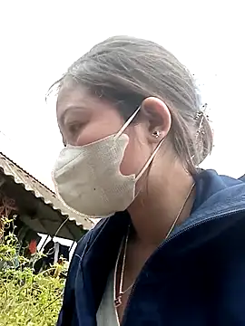 Bling-pusy online show from March 11, 5:33 am