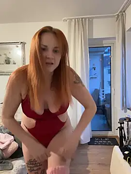 Fiebie licious  online show from April 13, 4:14 am