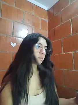 Amanda x1 online show from May 5, 7:28 pm