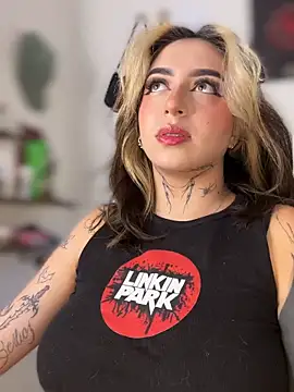 CarolQueen1  online show from March 9, 1:03 pm