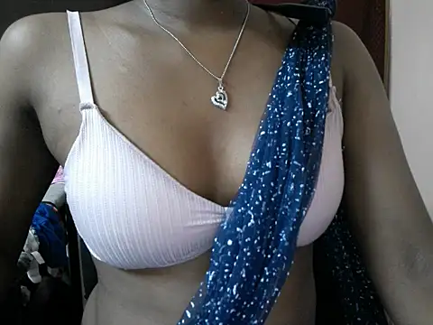 Couplehot00 online show from April 4, 7:56 pm