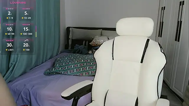 maryxiang online show from April 18, 7:11 am