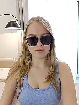 LittleForestELF2 online show from March 11, 11:36 am