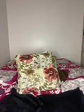 GaiaFiore online show from April 25, 1:41 pm