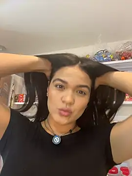 Bella-Ferrer online show from June 25, 6:20 pm