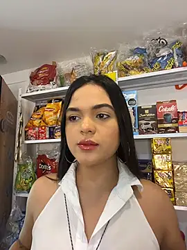 Bella-Ferrer online show from June 10, 6:39 pm