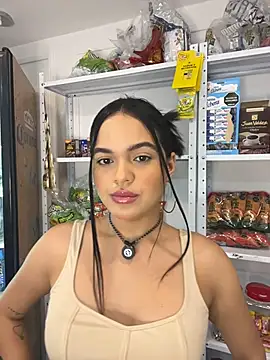 Bella-Ferrer online show from July 14, 5:39 pm