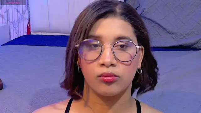 LorenaDuval online show from April 24, 8:11 pm