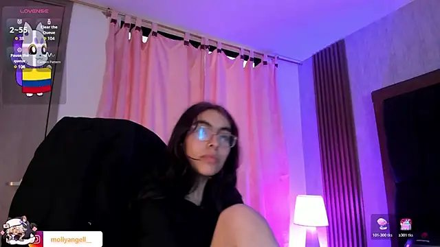 Molly A online show from June 27, 2:45 pm