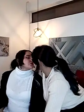 Liily Foxxy online show from March 14, 11:55 am