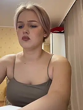 keeeessyyy online show from April 7, 1:57 pm