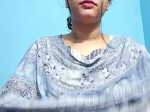 Emma 4433 online show from April 28, 4:33 pm