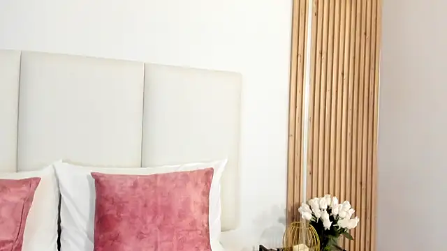 lilly williamss online show from May 28, 3:48 am