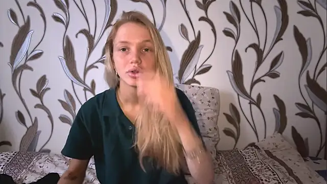 Ashleycol online show from March 13, 10:05 am