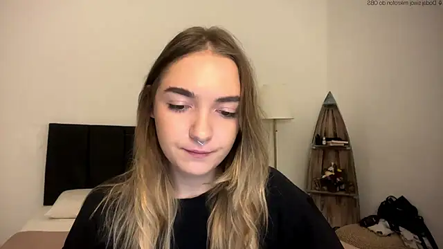 RoxyWet online show from April 24, 1:25 pm