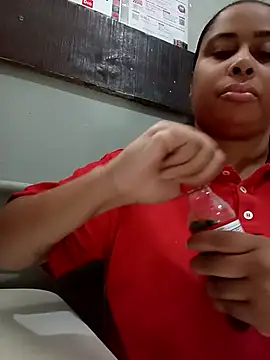 gatinha20257 online show from July 21, 4:19 pm