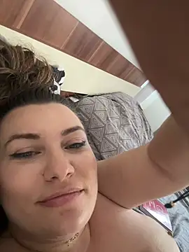 SweetCurvess online show from May 26, 12:59 pm