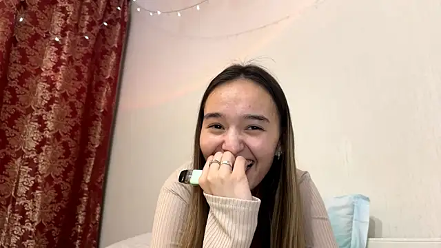 ReathaKiss online show from March 13, 3:57 pm