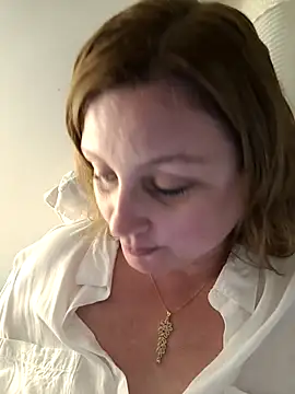 duotroublant online show from May 3, 8:23 pm