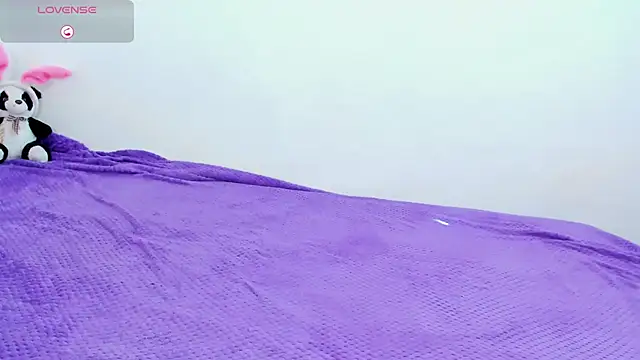 kyliewilso online show from April 2, 2:47 pm