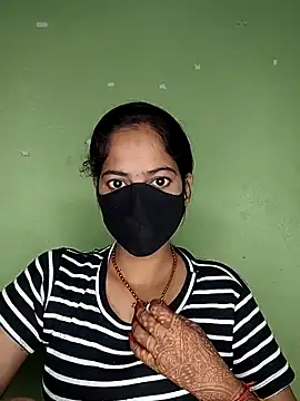 nidhiyadav00 online show from May 8, 6:21 pm