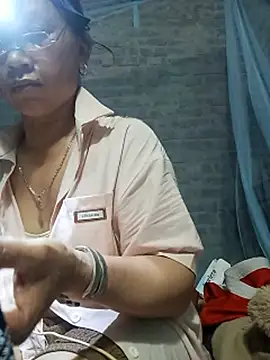 Heli pusy online show from August 7, 9:27 am