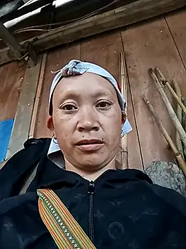 Heli pusy online show from May 9, 6:37 am