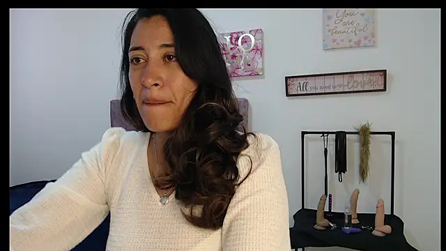 violeta scott online show from May 5, 12:52 pm