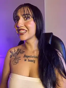 Zeyra pink online show from March 16, 2:54 pm