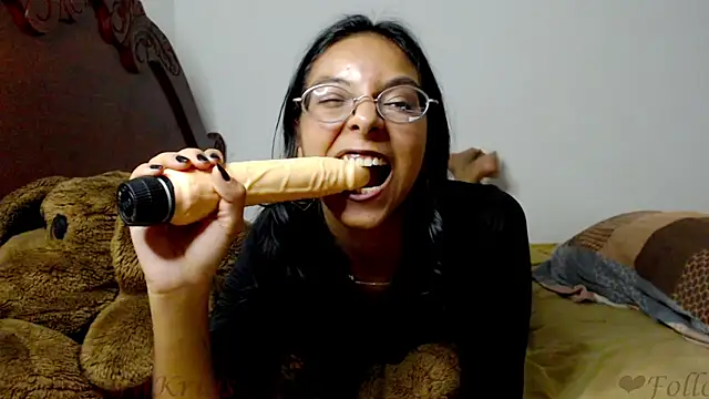 Lulo Kruiz online show from March 25, 5:22 am