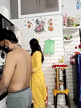 XcamGirl online show from April 23, 8:22 am