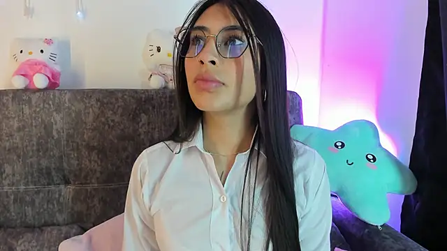 Macarena26 online show from March 18, 12:43 pm