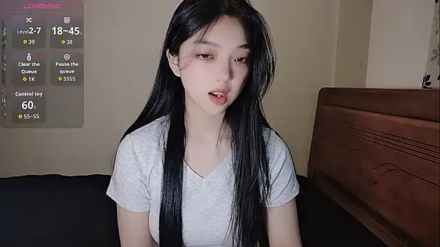 oblakitty  online show from April 23, 10:55 am