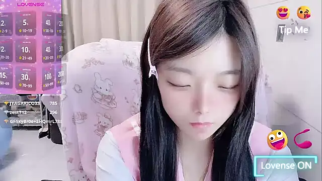 Puting q online show from April 24, 12:30 pm