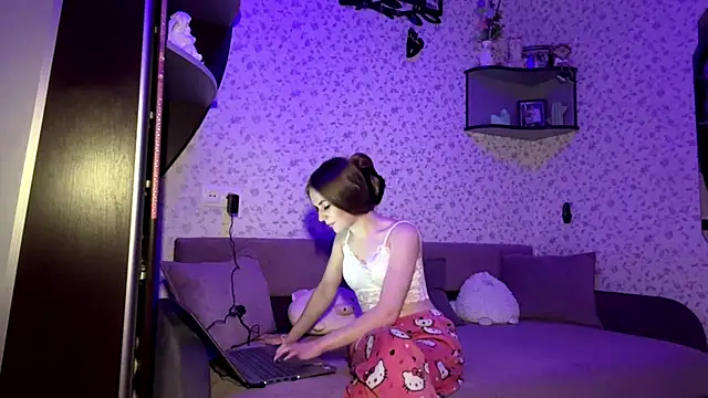 KimTify online show from March 18, 3:06 pm