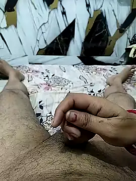 Sexy Seductive couple online show from April 28, 3:43 am