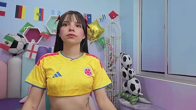 Isaa Skinny online show from June 28, 3:57 am