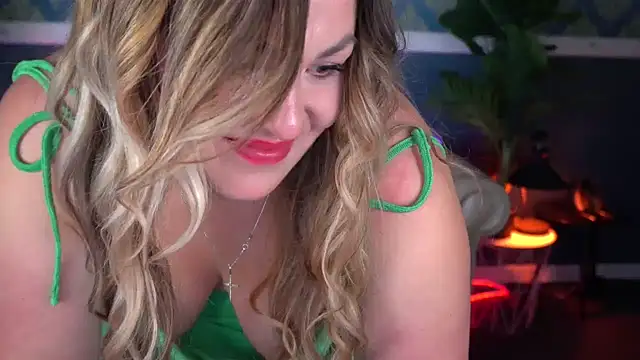 AlissyaGrayy online show from April 30, 5:40 pm