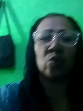 juliataylorhot online show from April 17, 12:57 am