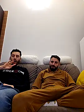 AmicisegretiITA online show from March 28, 9:14 pm