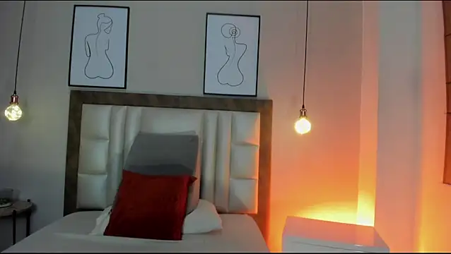 CloeRosell online show from April 24, 6:22 pm