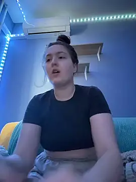 charmingggirl online show from May 28, 7:17 am