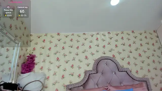 crystal watson0 online show from June 9, 2:49 pm