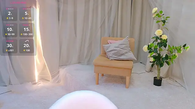 StaceyyJones online show from July 13, 10:38 am