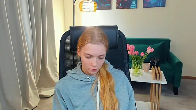 PetraRohal online show from March 19, 6:40 am