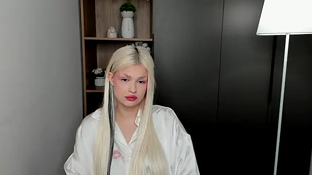 KyokoDelduca online show from March 19, 3:55 am